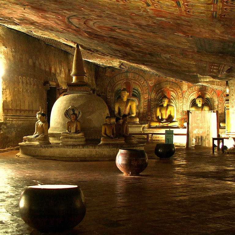 Dambulla Cave Temple